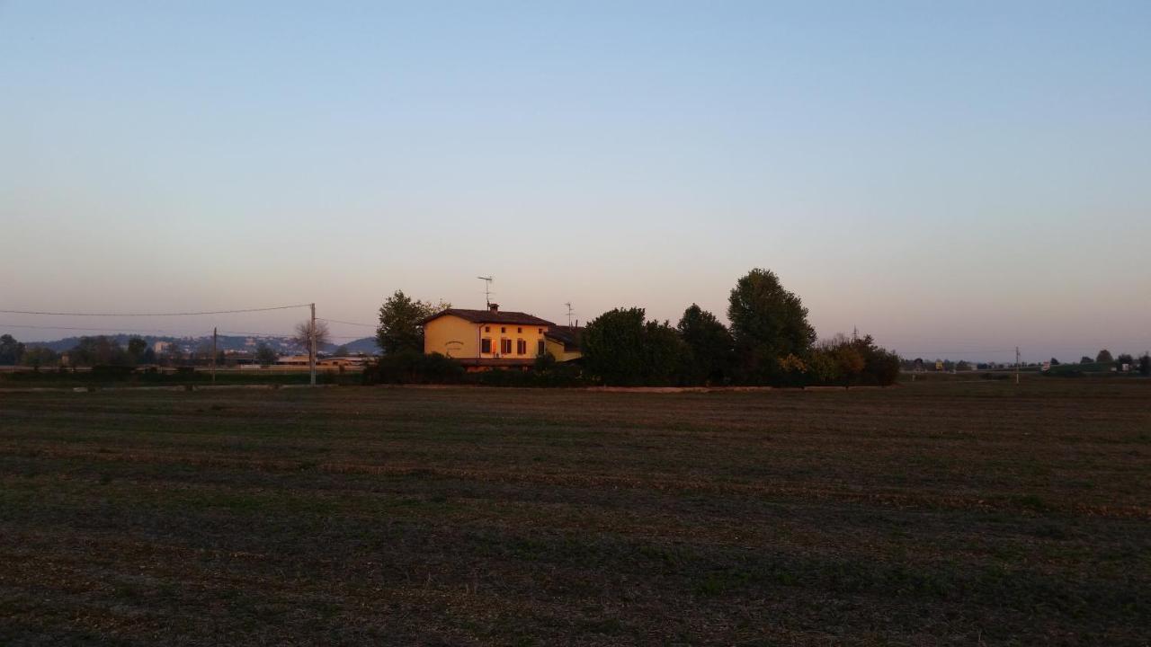 La Cascina Di Alice Acomodação com café da manhã Castiglione Delle Stiviere Exterior foto